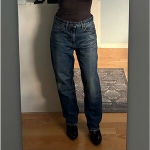 ZARA Medium Wash Mid-Rise Relax Fit Cropped Straight Jeans